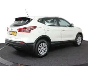 Nissan Qashqai (2018) thumbnail 5