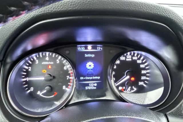 Nissan X-Trail (2018) thumbnail 10