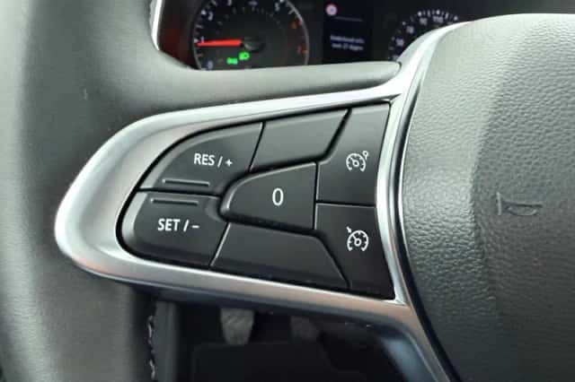 Renault Clio (2020) thumbnail 24