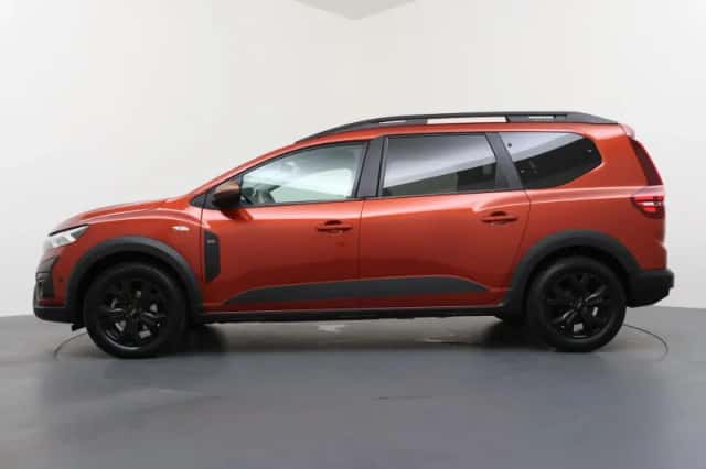 Dacia Jogger (2023) thumbnail 2