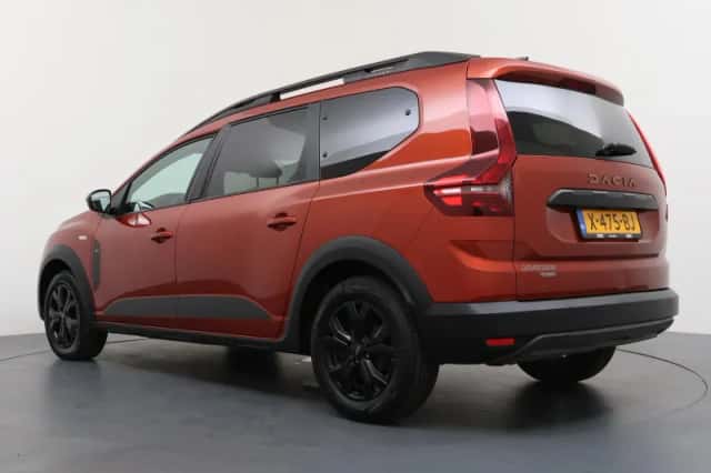 Dacia Jogger (2023) thumbnail 3