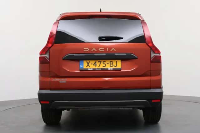 Dacia Jogger (2023) thumbnail 4
