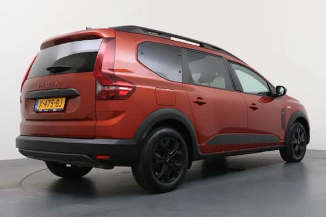 Dacia Jogger (2023) thumbnail 5