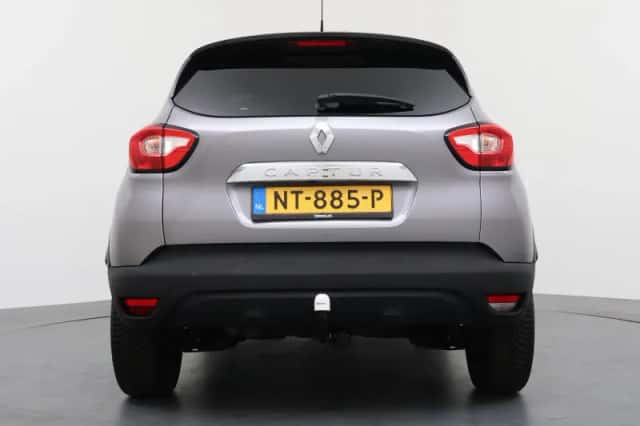 Renault Captur (2017) thumbnail 4