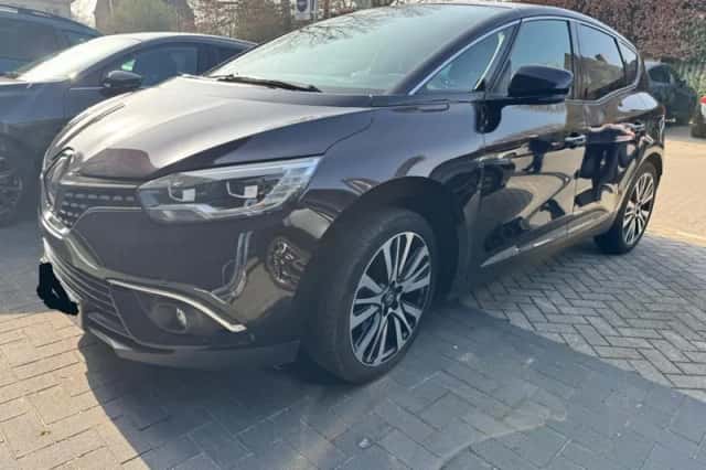 Renault Scénic (2018) thumbnail 2