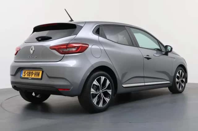 Renault Clio (2023) thumbnail 5