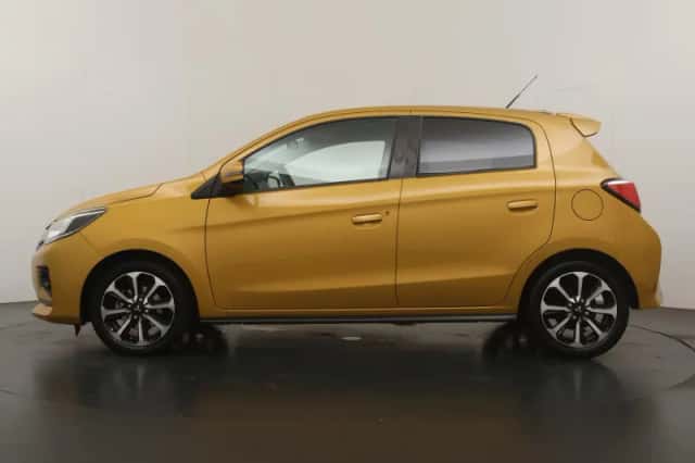 Mitsubishi Space Star (2021) thumbnail 2