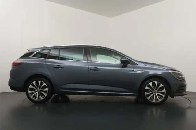 Renault Mégane (2023) thumbnail 6