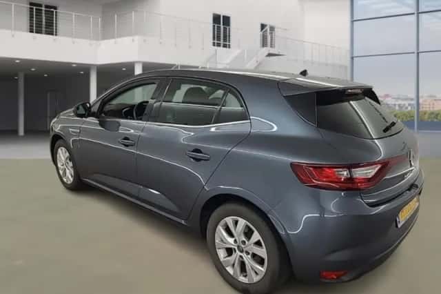 Renault Mégane (2020) thumbnail 3