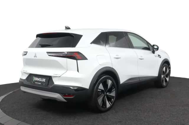 Mitsubishi Grandis (2025) thumbnail 5
