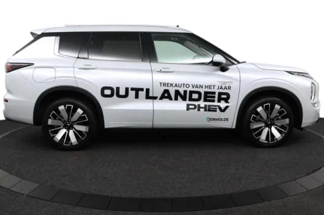 Mitsubishi Outlander (2026) thumbnail 6