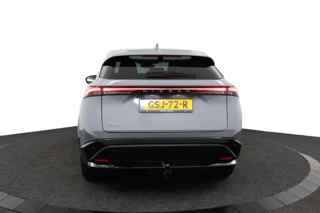 Nissan Ariya (2024) thumbnail 4