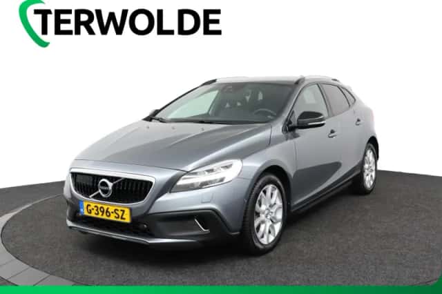 Volvo V40 (2019) thumbnail 1