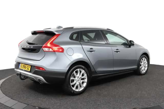 Volvo V40 (2019) thumbnail 5