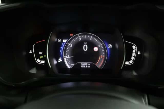 Renault Kadjar (2021) thumbnail 5