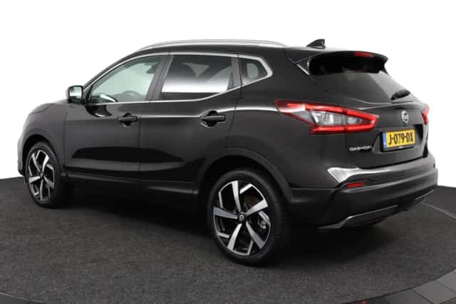 Nissan Qashqai (2019) thumbnail 3