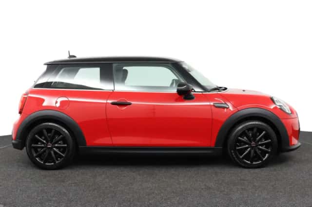 MINI Cooper (2022) thumbnail 6