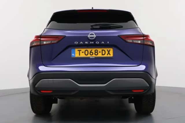 Nissan Qashqai (2023) thumbnail 4