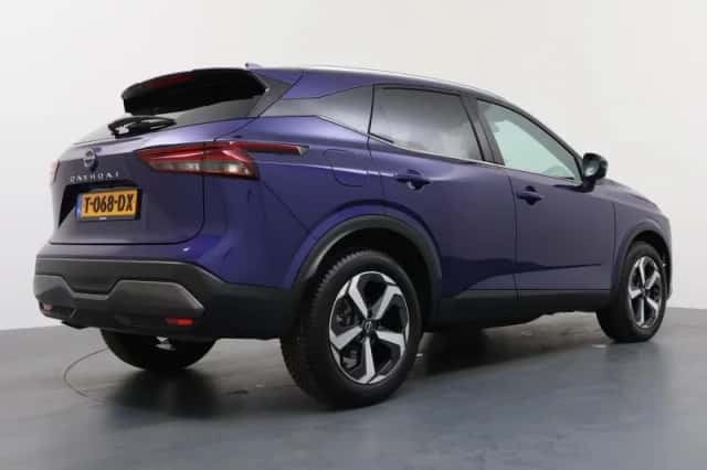 Nissan Qashqai (2023) thumbnail 5