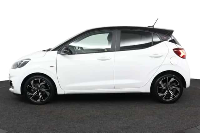 Hyundai i10 (2024) thumbnail 2