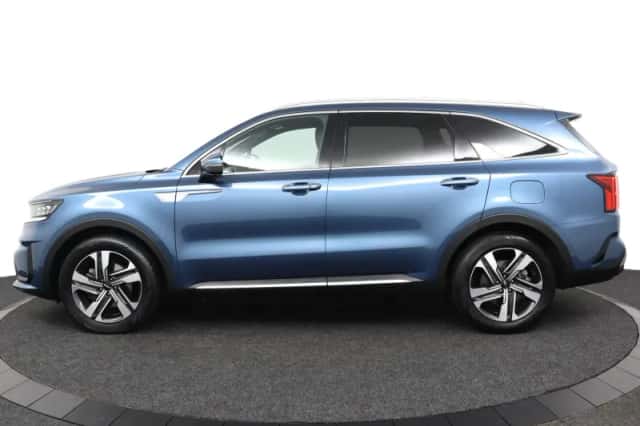 Kia Sorento (2022) thumbnail 2