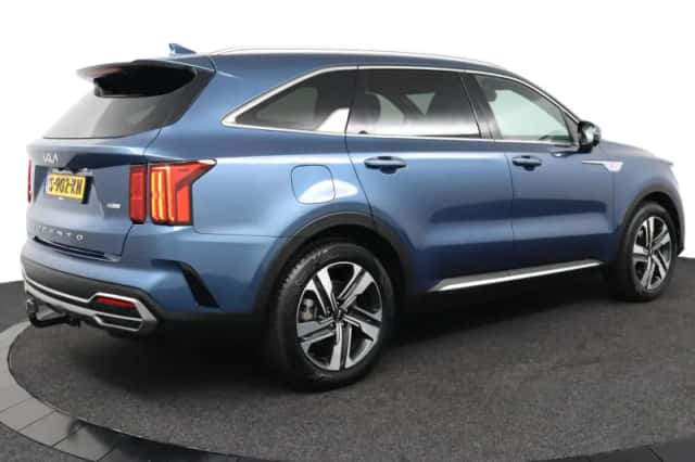 Kia Sorento (2022) thumbnail 5