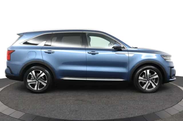 Kia Sorento (2022) thumbnail 6