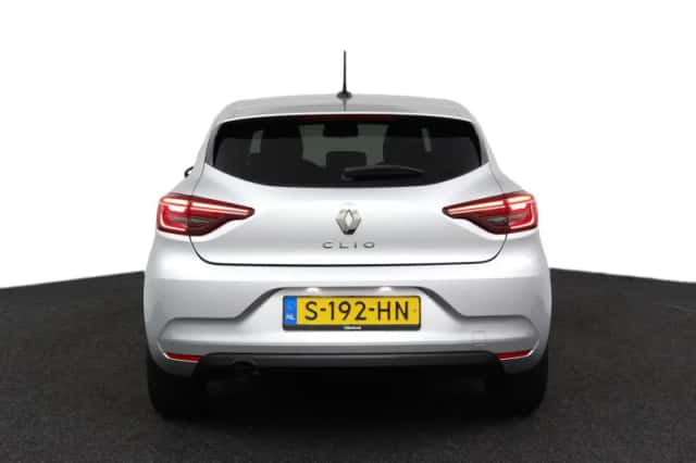 Renault Clio (2023) thumbnail 4