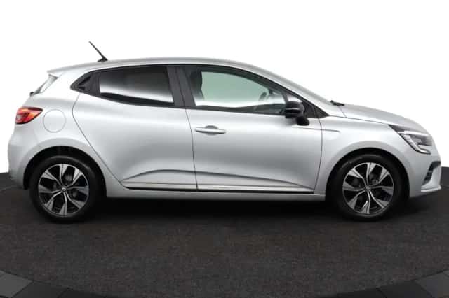 Renault Clio (2023) thumbnail 6