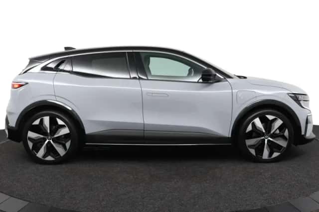 Renault Mégane E-Tech (2025) thumbnail 6