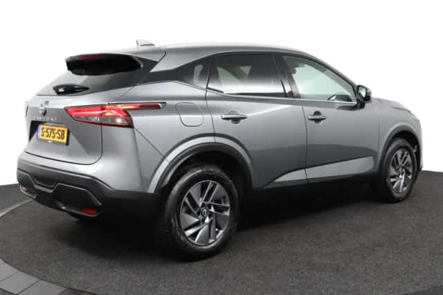 Nissan Qashqai (2023) thumbnail 2