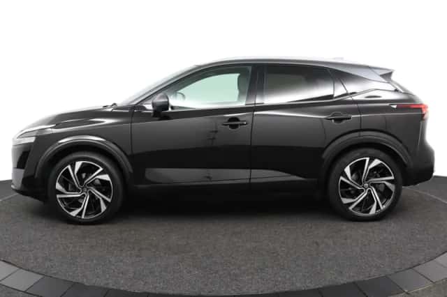 Nissan Qashqai (2022) thumbnail 2