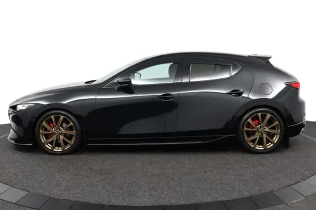 Mazda 3 (2023) thumbnail 2