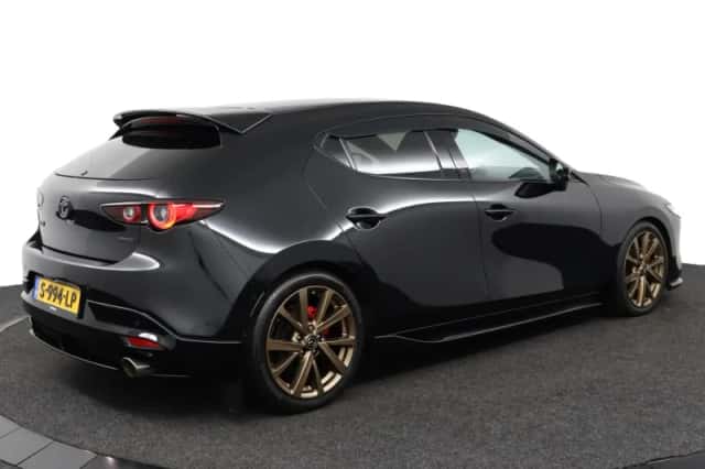 Mazda 3 (2023) thumbnail 5