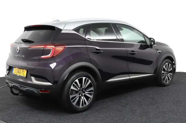 Renault Captur (2020) thumbnail 2
