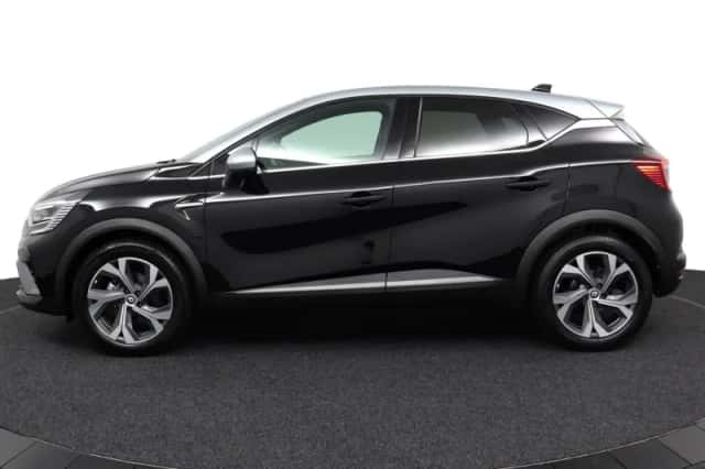Renault Captur (2022) thumbnail 2