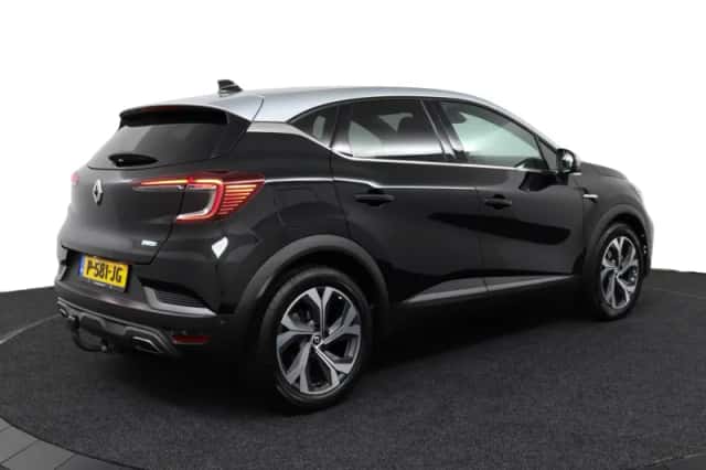 Renault Captur (2022) thumbnail 5