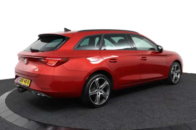SEAT Leon (2024) thumbnail 5