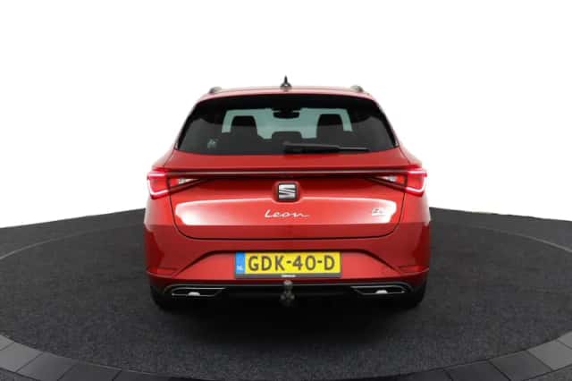 SEAT Leon (2024) thumbnail 4