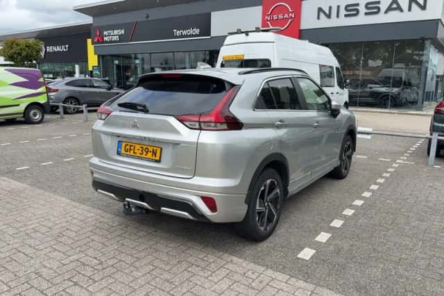 Mitsubishi Eclipse Cross (2022) thumbnail 5
