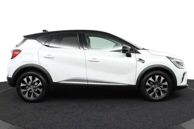 Renault Captur (2023) thumbnail 6