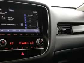 Mitsubishi Outlander (2020) thumbnail 24