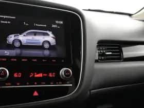 Mitsubishi Outlander (2020) thumbnail 27