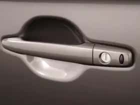 Mitsubishi Outlander (2020) thumbnail 13