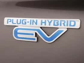 Mitsubishi Outlander (2020) thumbnail 15