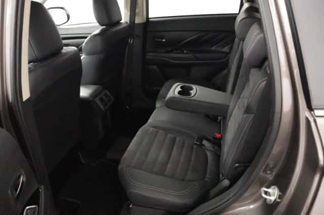 Mitsubishi Outlander (2020) thumbnail 20