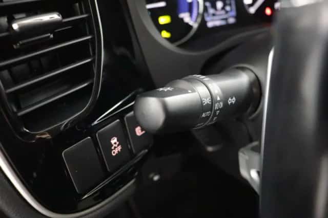 Mitsubishi Outlander (2020) thumbnail 27