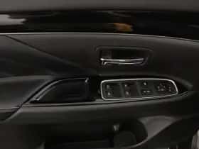 Mitsubishi Outlander (2020) thumbnail 40