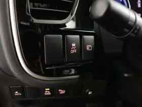 Mitsubishi Outlander (2020) thumbnail 41
