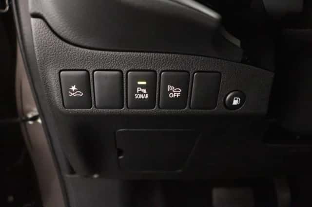 Mitsubishi Outlander (2020) thumbnail 42